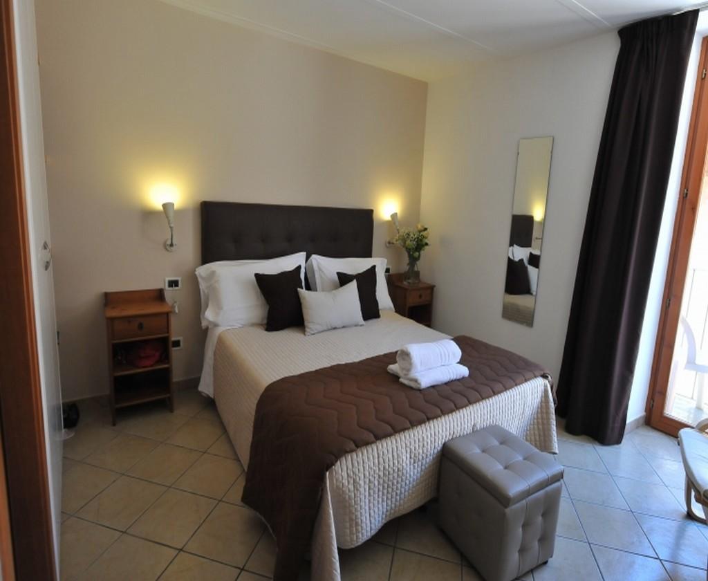 Hotel Rivoli Sorrento Bagian luar foto