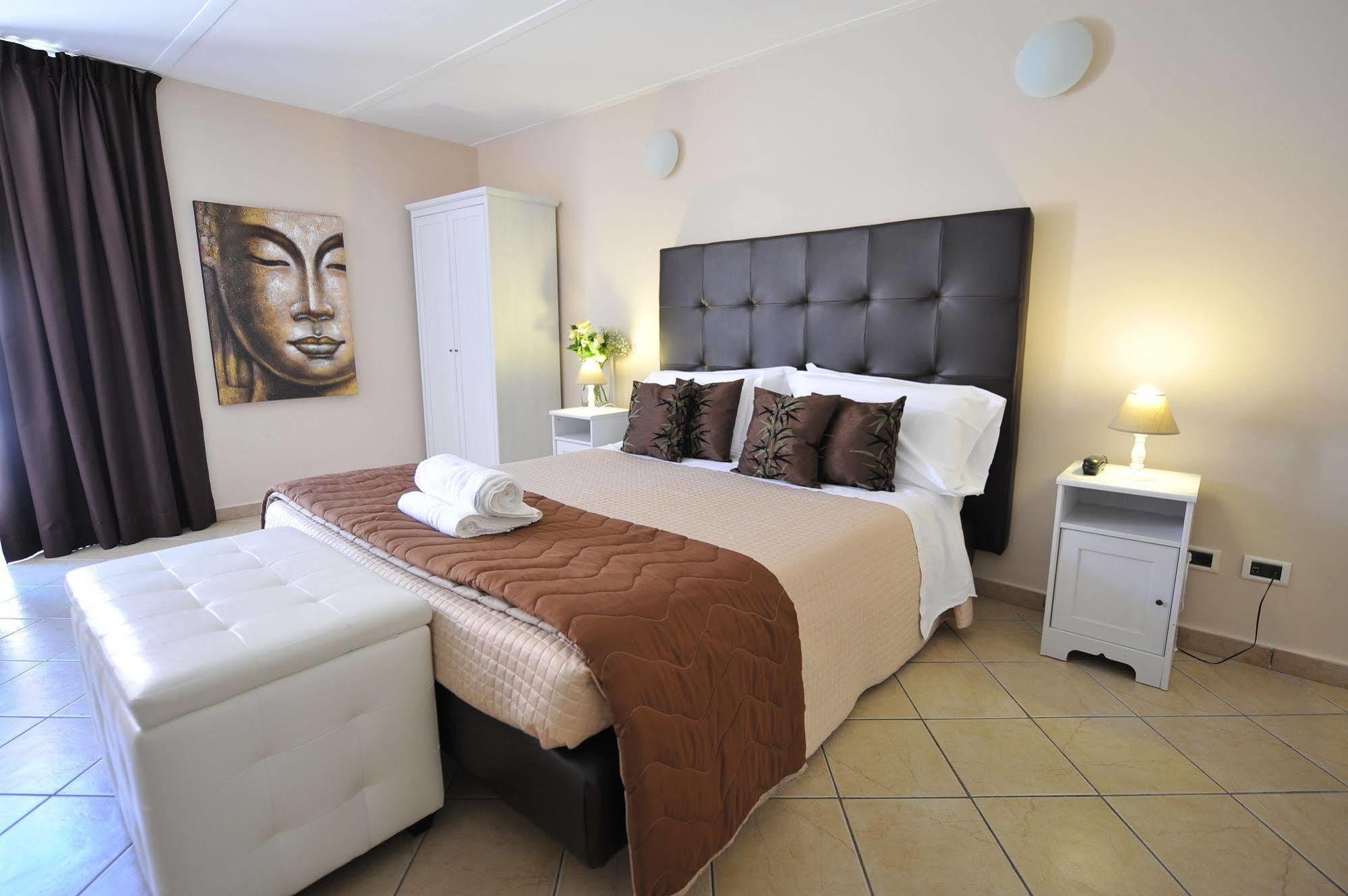 Hotel Rivoli Sorrento Bagian luar foto