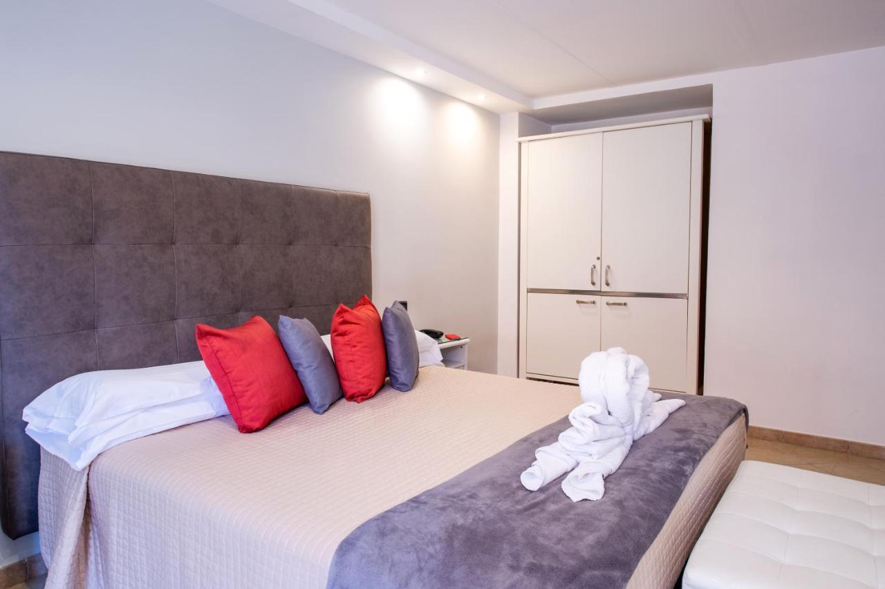 Hotel Rivoli Sorrento Bagian luar foto